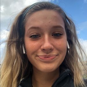 Meet your Posher, Camryn